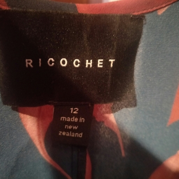 Designer dress - Picture 3 of 3